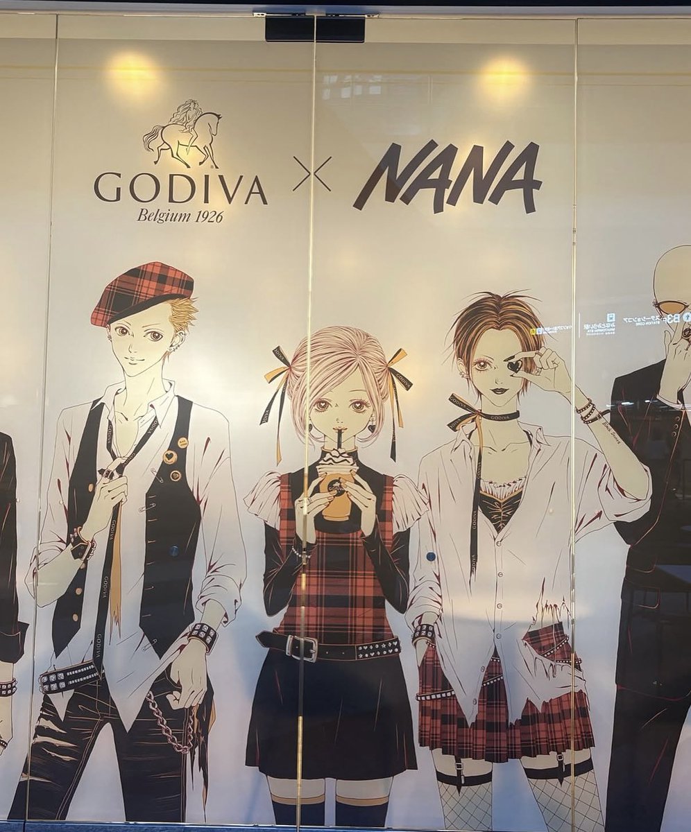 NANAsect's tweet photo. GODIVA X NANA https://t.co/CQKG4gaPBq