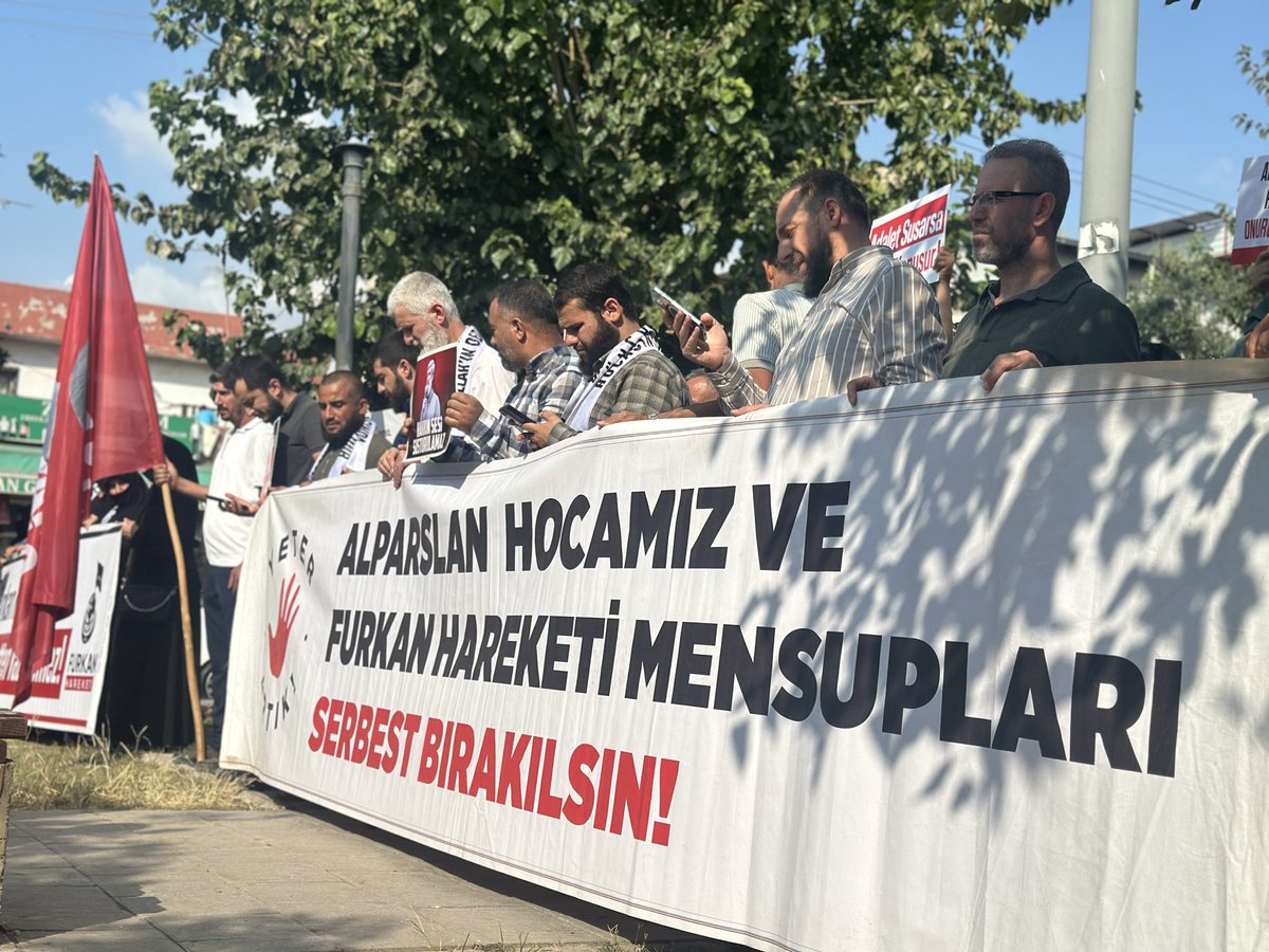 furkanhareketiT's tweet photo. HUKUKSUZLUKLARA BOYUN EĞMİYORUZ! 

📍Kozan Yolu | Yüreğir 

Eylemler: Özgürlük Yürüyüşü, Basın Açıklaması, Adalet Bekleyişi 

Haksızlığı kabullenmiyoruz, hukuksuzluğu normalleştirmiyoruz! Hocamız ve kardeşlerimiz için adalet talebimizi her yerde dile getirmeye devam edeceğiz!

AdaletIstemek SuçMu
AkpDönemi ZulümDönemi
ZulmeKarşı Meydanlardayız