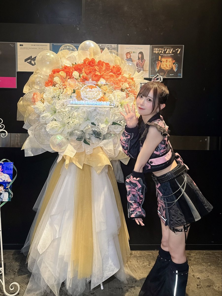 TOT_roa's tweet photo. Amazing Flight TOUR FINAL✈️◝✩
最高の時間をありがとうございました💚ིྀ

６月から始まったオケトー初の夏ツアー🌻
各地を巡りながら夏フェスなどにも沢山出演
させていただいて、本当に最高の思い出が
いっぱいできた夏でした⟡.·

そんな今年の夏の最後にずっと憧れていた
バンドセットでワンマンライブができて、
本当に本当に幸せで楽しすぎました...！！
フロアのみんなの笑顔がすごく眩しくて、
なんだか夢を見てるみたいなキラキラした
時間を過ごせました🥲は〜楽しかった！！

この夏の最後の最後まで最高の時間を
本当にありがとうございました☀️
次のZepp DiverCityワンマンも決まり
まだまだ私たち突っ走っていきます！
これからもよろしくお願いします🫶🏻

#オケトー夏ツアー #オケ夏2026 完結🪄