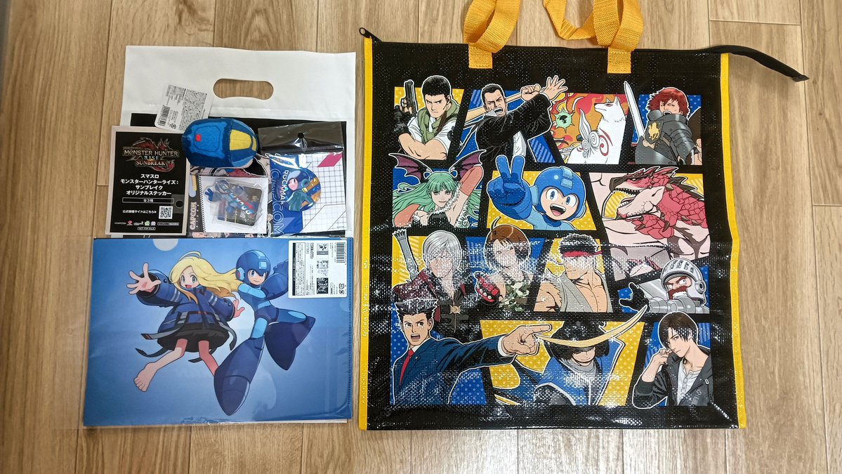 katohide82's tweet photo. 奥さんがロックマン好きな自分のために、CAPCOM STORE SENDAIでグッズを買ってきてくれました、感謝。 https://t.co/jUmeSMnCK6