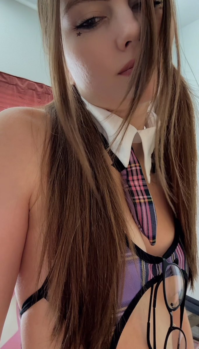 ofveraa's tweet photo. 👀 wanna see the second Halloween set today ? 

Link in bio 🔗 cx https://t.co/HyNu2dahok