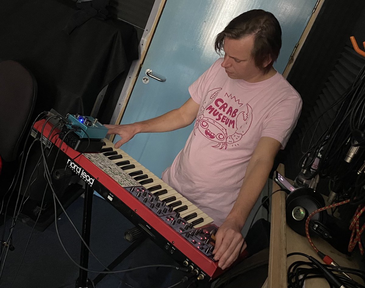 Spiddly's tweet photo. Mesmerising live performance from Archangel Complex on the #HelloGoodbyeShow on @ResonanceFM 

Listen again on Mixcloud https://t.co/SBpPlDjTD0 #music #radio https://t.co/PQNFREA5Vc