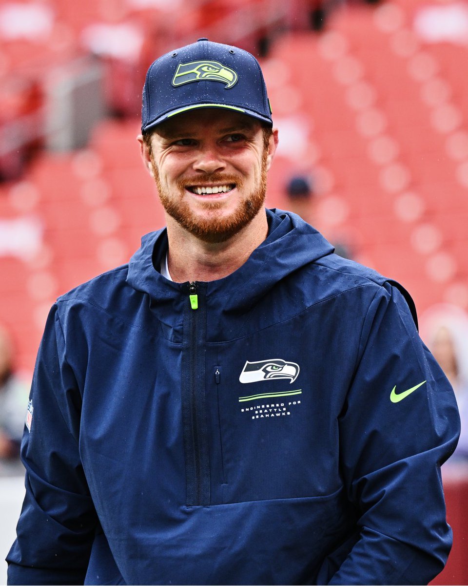 Seahawks's tweet photo. Ready to work. https://t.co/ct81QKDI4W
