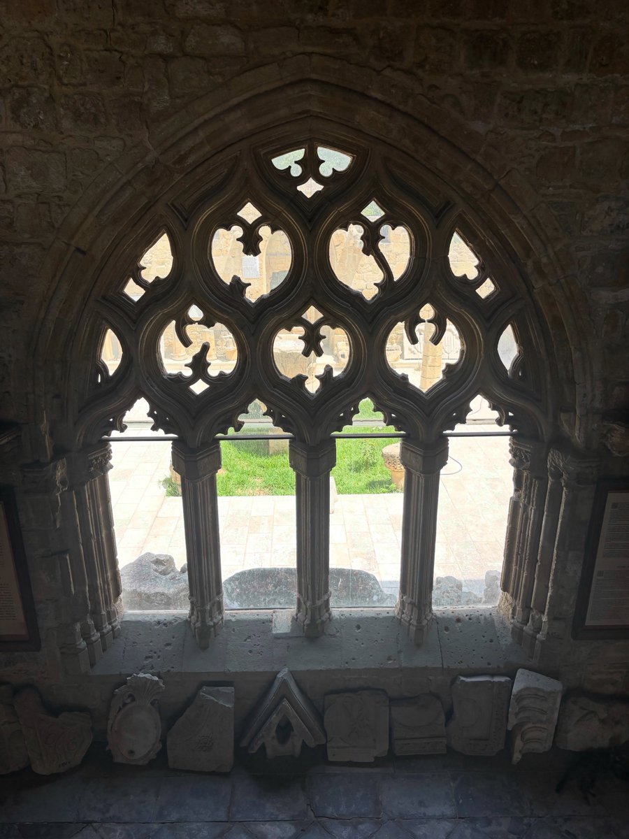 FlorindaGo5r's tweet photo. I took this photo because this Gothic window looked beautiful, unaware of its history. It is the last surviving window of Lefkoşa’s Royal Lusignan Palace, built in 1211 and demolished in 1904. Today, it is preserved in the Lapidary Museum. https://t.co/Y8q61cYjdX