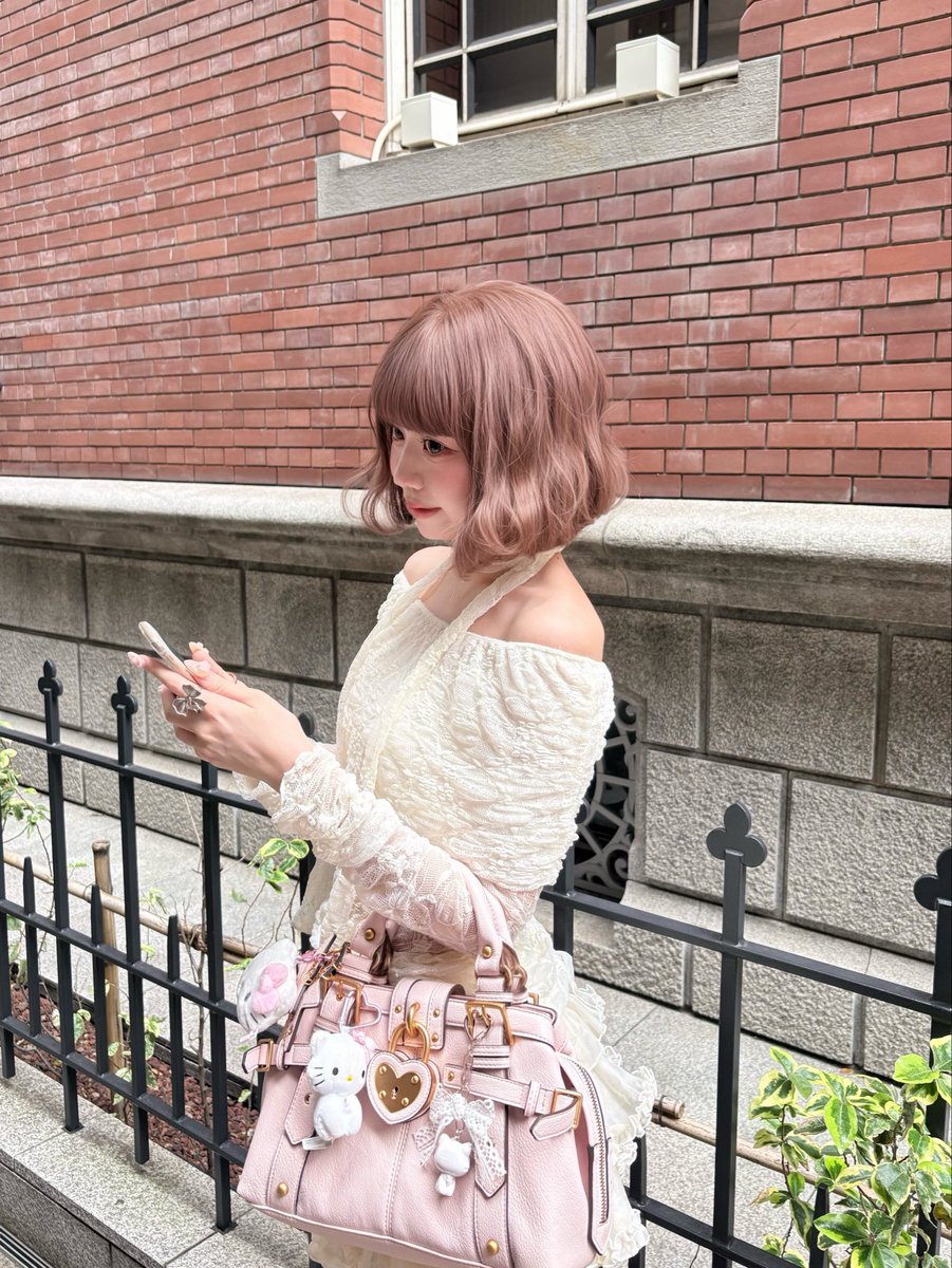 kohibaby_'s tweet photo. 髪色から始める秋。🍂📔💡

#日常 #日常垢 https://t.co/rFyhUXiU6m