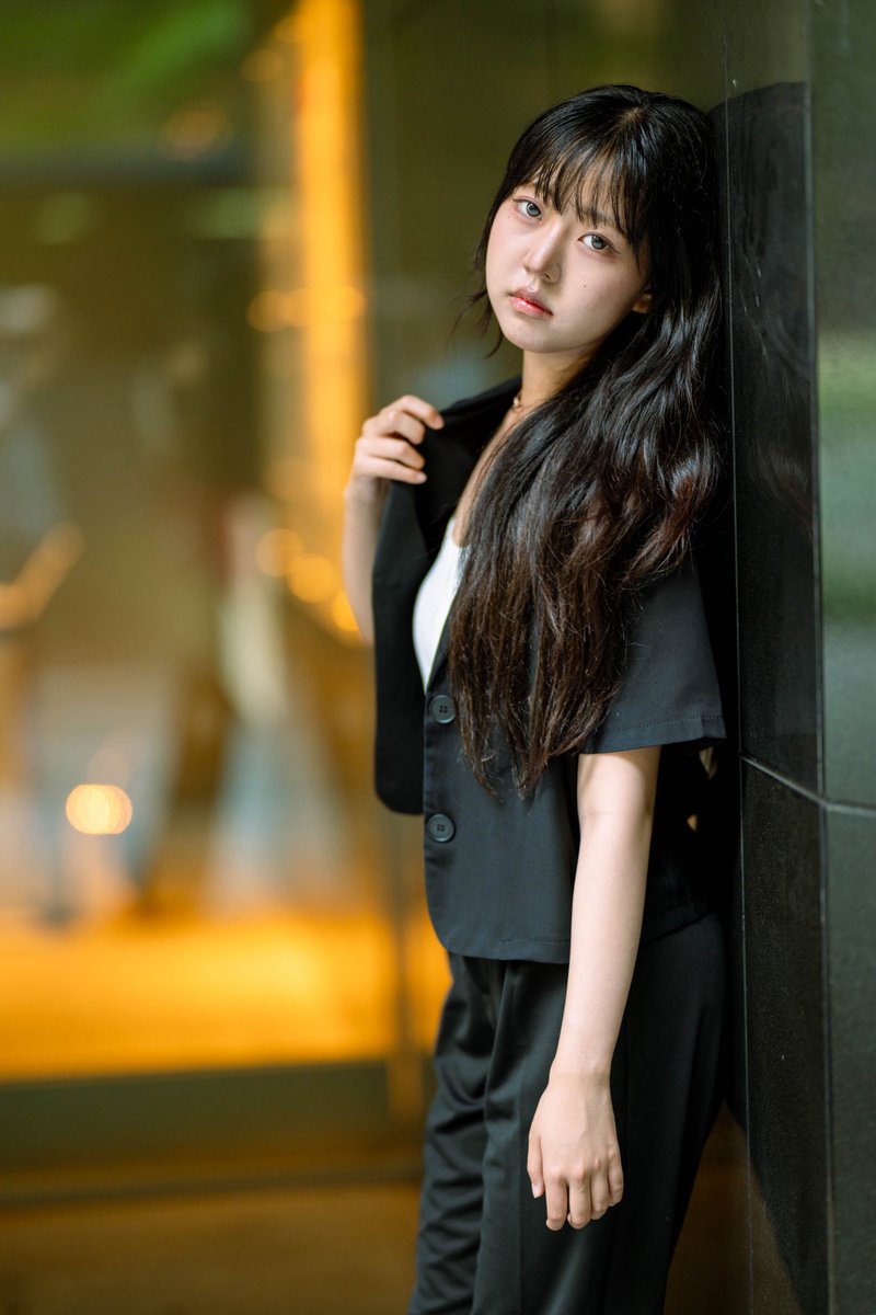 songsong2014's tweet photo. Model:星蘭そりん（ @seiran_sorin )

〜　街のどこかで　〜

#星蘭そりん #femto撮影会 #femto_pc https://t.co/X7bxnakUCv