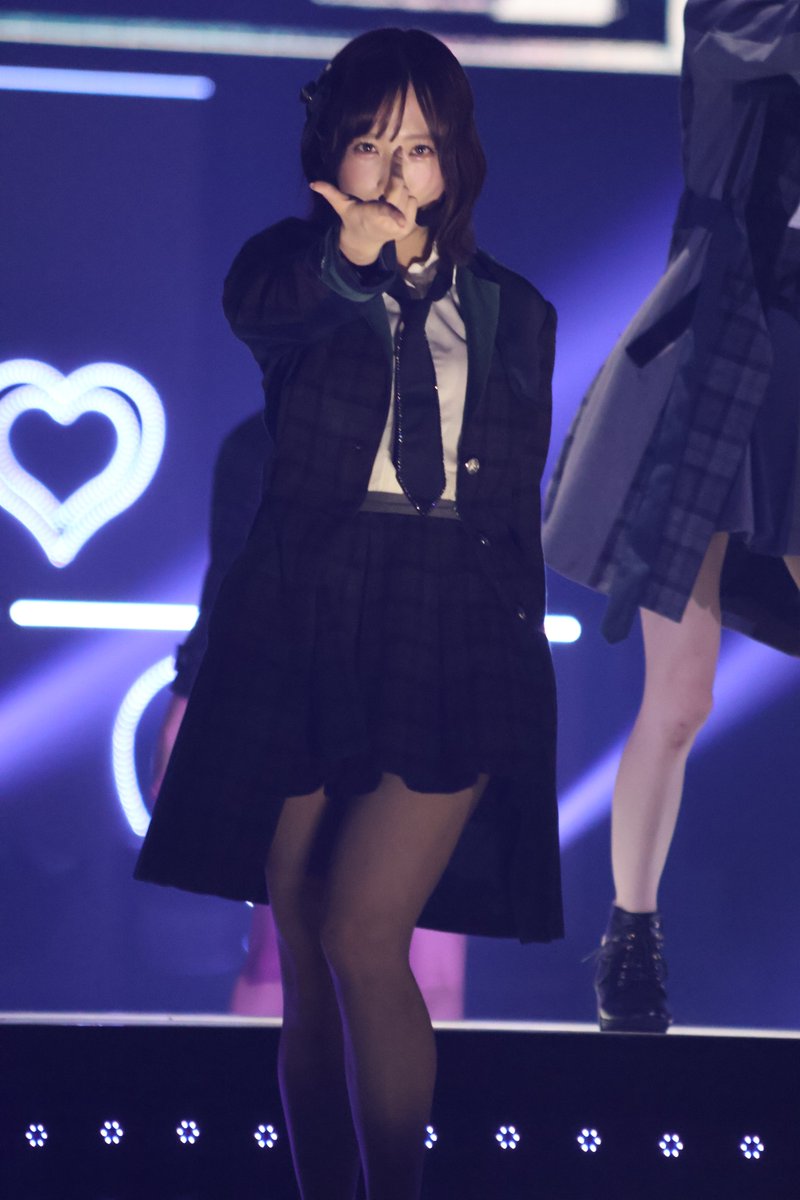 GejiKari's tweet photo. 全員「好きish」コンサート
#小栗有以
#AKBサンコンコン https://t.co/8WUxY5cgrI