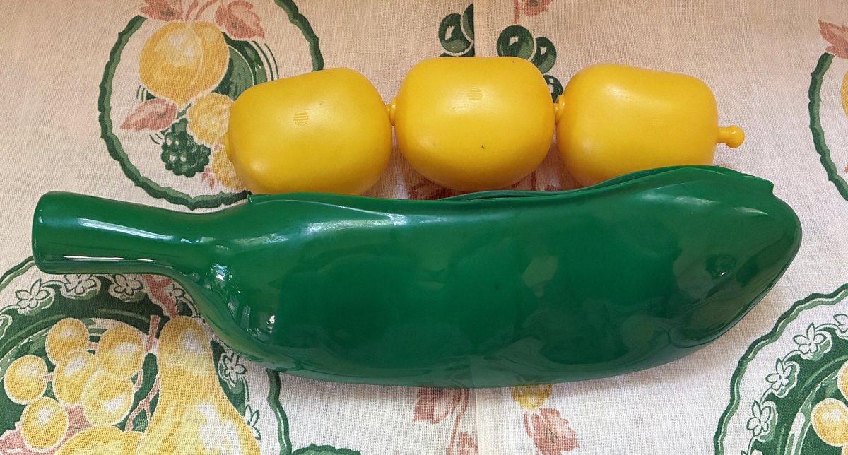 SomewareInTime's tweet photo. Vintage 1974 Playskool Baby Bean Pod Toy #49 Chicago IL Complete 4pc Set Rattle https://t.co/gJXujIZAjt https://t.co/ibvPNM2xV9