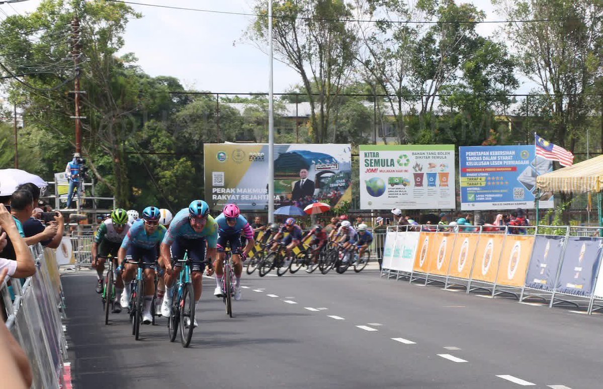 PDRMsia's tweet photo. LTdL 2026: “FLAG OFF” PERINGKAT PERTAMA SHAH ALAM-KAMPAR BUKA TIRAI EDISI KE-30

Bacaan lanjut menerusi pautan berikut, 
https://t.co/hYF0p7Jla9

Jurugambar: Sarjan Aslam Syir Khan Fairuz Khan dan Lans Koperal Syed Muhammad Hafiz Syed Alwi https://t.co/ybB8VpVoc6