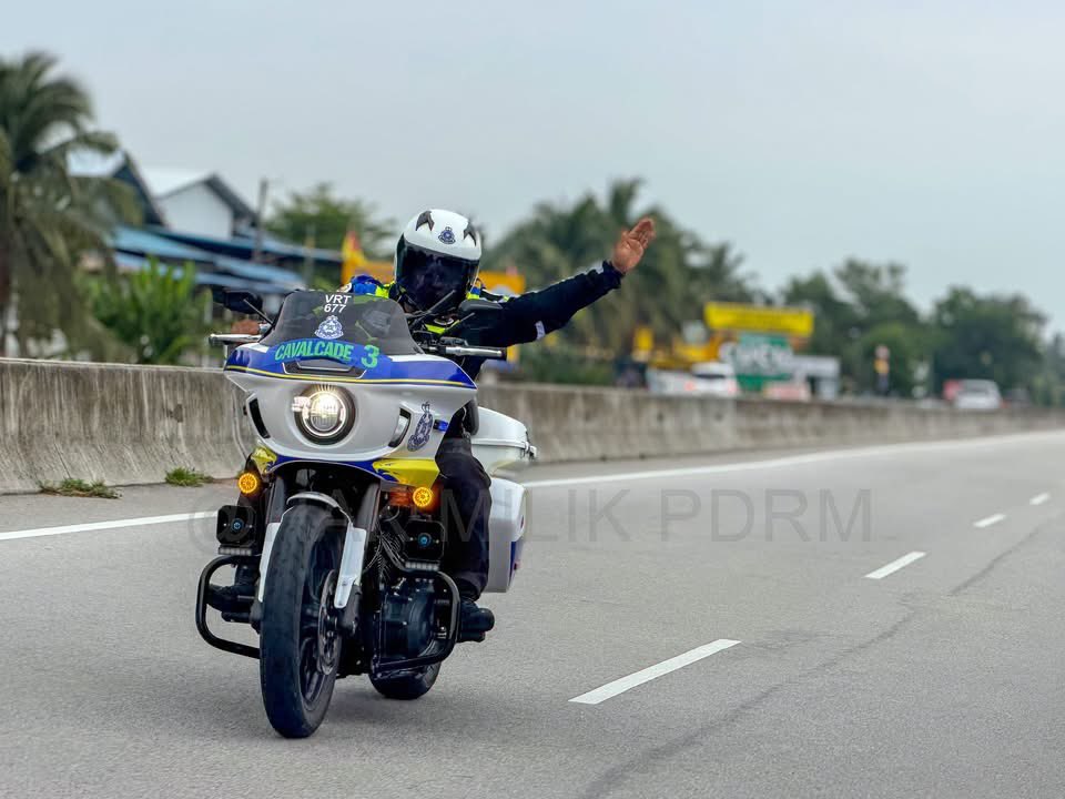 PDRMsia's tweet photo. LTdL 2026: “FLAG OFF” PERINGKAT PERTAMA SHAH ALAM-KAMPAR BUKA TIRAI EDISI KE-30

Bacaan lanjut menerusi pautan berikut, 
https://t.co/hYF0p7Jla9

Jurugambar: Sarjan Aslam Syir Khan Fairuz Khan dan Lans Koperal Syed Muhammad Hafiz Syed Alwi https://t.co/ybB8VpVoc6