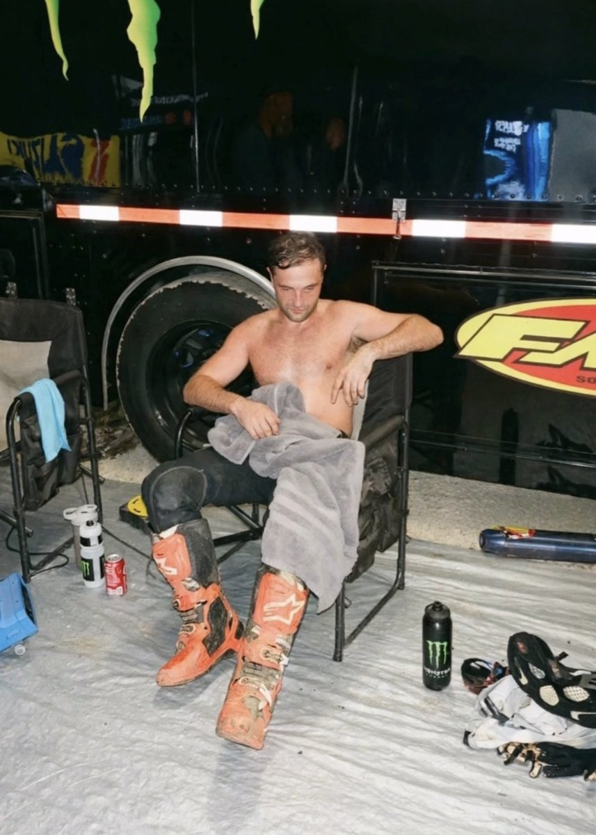 cooperwebb_2's tweet photo. It was also my last race with Yamaha. Proud of everything we accomplished together the past three seasons. 10 wins, 32 podiums, and finished 2-1-3 in the SX Championship. This team gave me my first shot almost 15 years ago and it was a personal goal to repay them with a 450 title https://t.co/cR88H30sFO