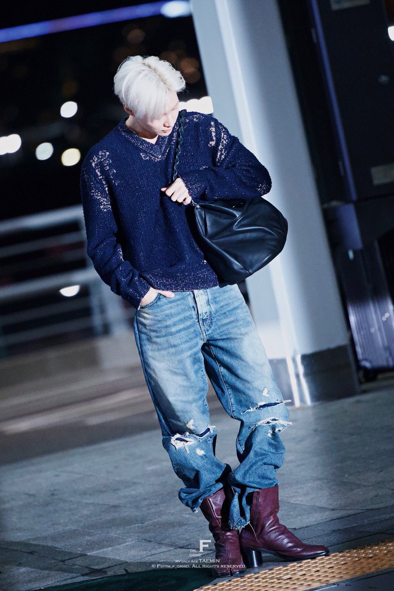 taemshoes's tweet photo. Maison Margiela —

Tabi Ankle Boots (6cm heel) https://t.co/ZJ8kJxYtXe
