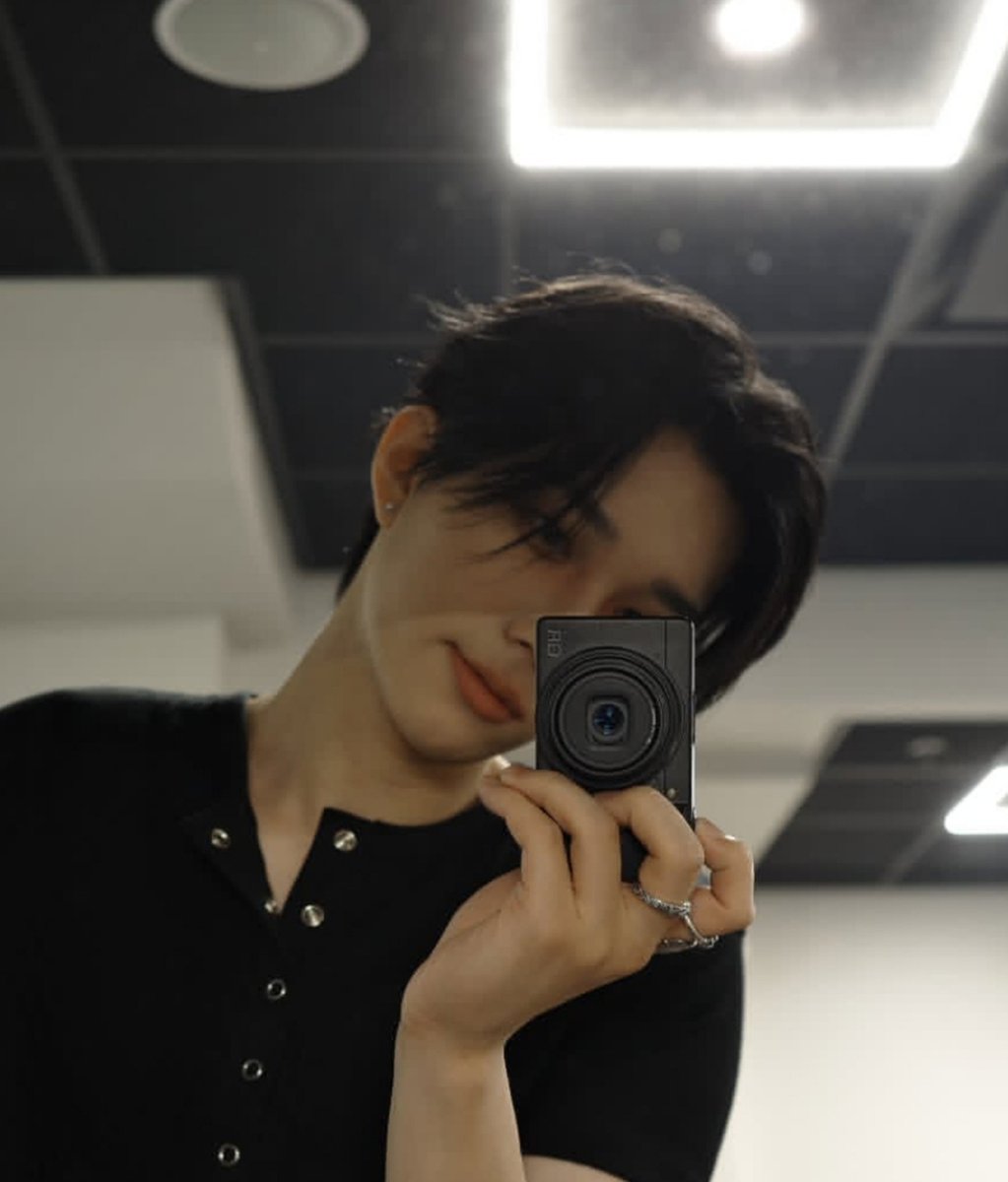 mokasmocha555's tweet photo. Theo Princess where's your crown??

#P1SD #P1HSD #p1eceselcaday #THEO #p1ece #P1Harmony https://t.co/piCOrtpdTf