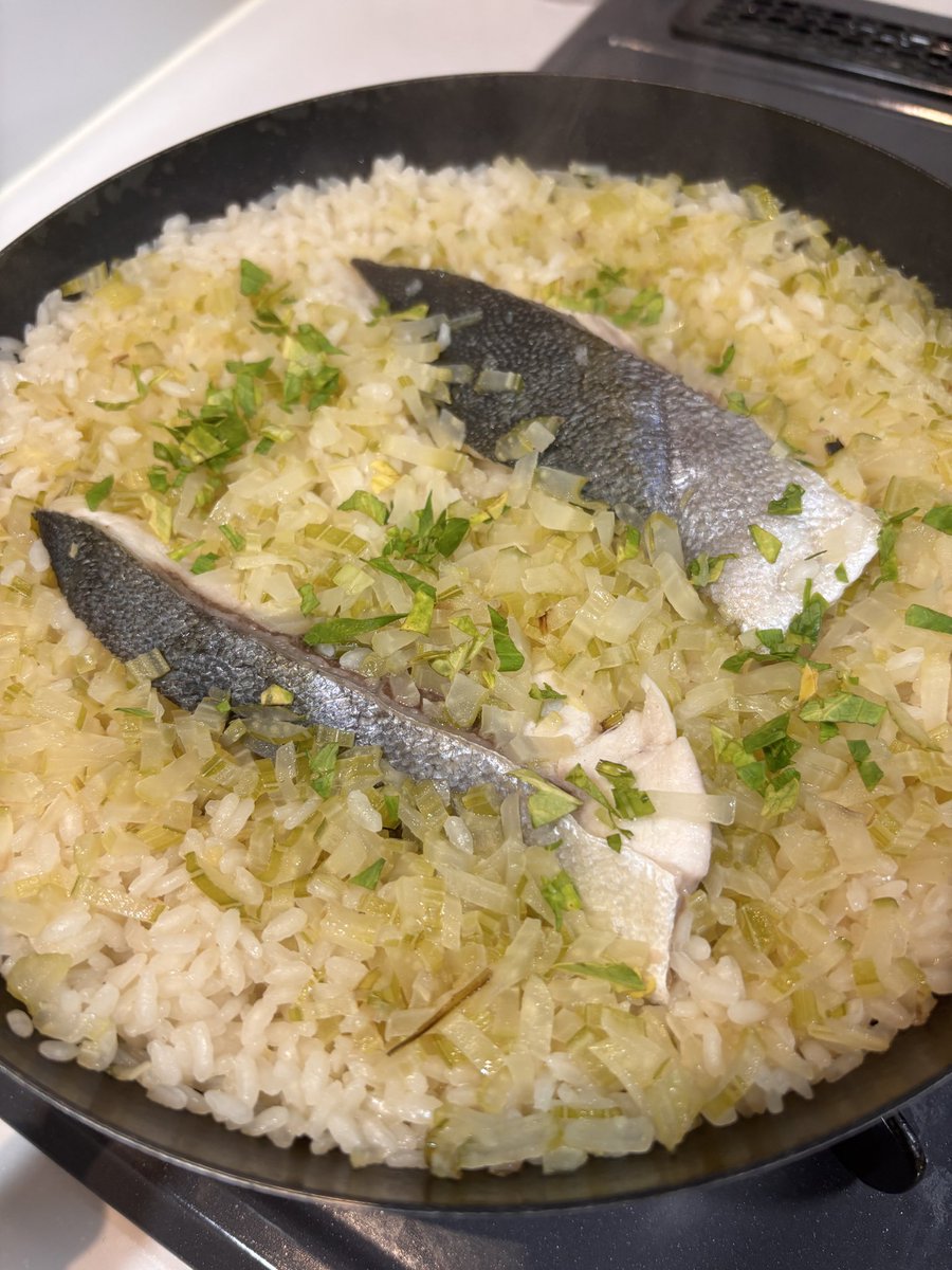 JuM111wFZ's tweet photo. 感化されて一人暮らしだけど作ってみたよ☺️☺️☺️
ご自愛飯ん〜ふ〜でした！！ https://t.co/V4IdbgpETs