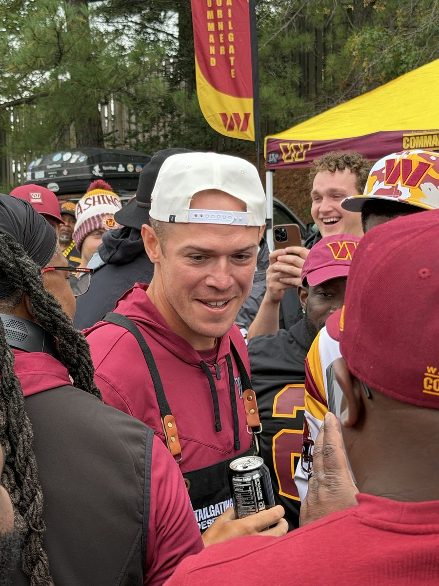 Copo_72's tweet photo. Taylor heinicke rolling through the tailgate @The405HR @CommandCornerTG https://t.co/0t6QcdtU6I