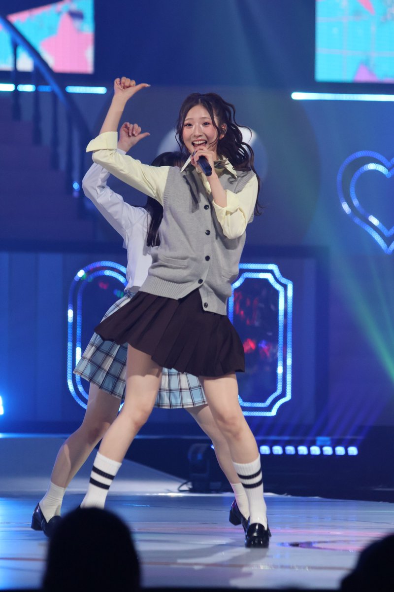GejiKari's tweet photo. 全員「好きish」コンサート
#迫由芽実
#AKBサンコンコン https://t.co/q8ZhCatPub