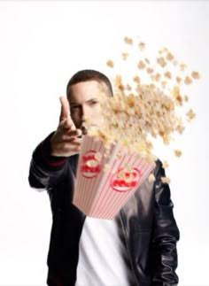 karkyne61737's tweet photo. @Croww_things Bastard you found me and screamed at me. i couldnt find bread so have some popcorn. https://t.co/J4ddBqDZ3a