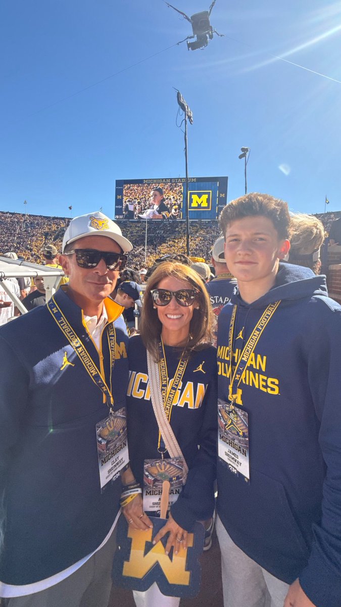 JamesShumway_QB's tweet photo. Thank you @UMichFootball for an amazing experience! I look forward to coming back & spending time more time w/ the staff. @Coach_Beck7 @COACHKDJR 

@OremFBOfficial @CoachAndyStokes  @CoachDanny10 @CoachReyes_ @BlairAngulo @BrandonHuffman @GregBiggins @adamgorney @ChadSimmons_ @TomLoy247  @Hayesfawcett3