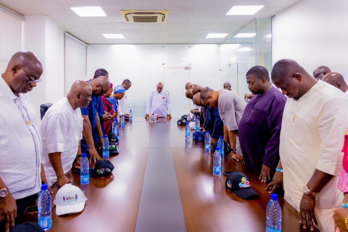 drobafemihamzat's tweet photo. Today, alongside Princess Damilola Sonayon James, Deputy Governorship Candidate, and members of the 2027 Lagos APC Campaign Council, I visited Bishop David Oyedepo, Founder of Living Faith Church Worldwide, on his birthday.

We celebrated with him on his special day while listening to his thoughts and seeking his counsel on the future of Lagos. I value his wisdom and the perspective he brings to leadership and service. 

We are focused on building on the progress we have made and creating an even brighter future for Lagos. There is much more to do and we will continue to do it with purpose and a genuine commitment to our people.
