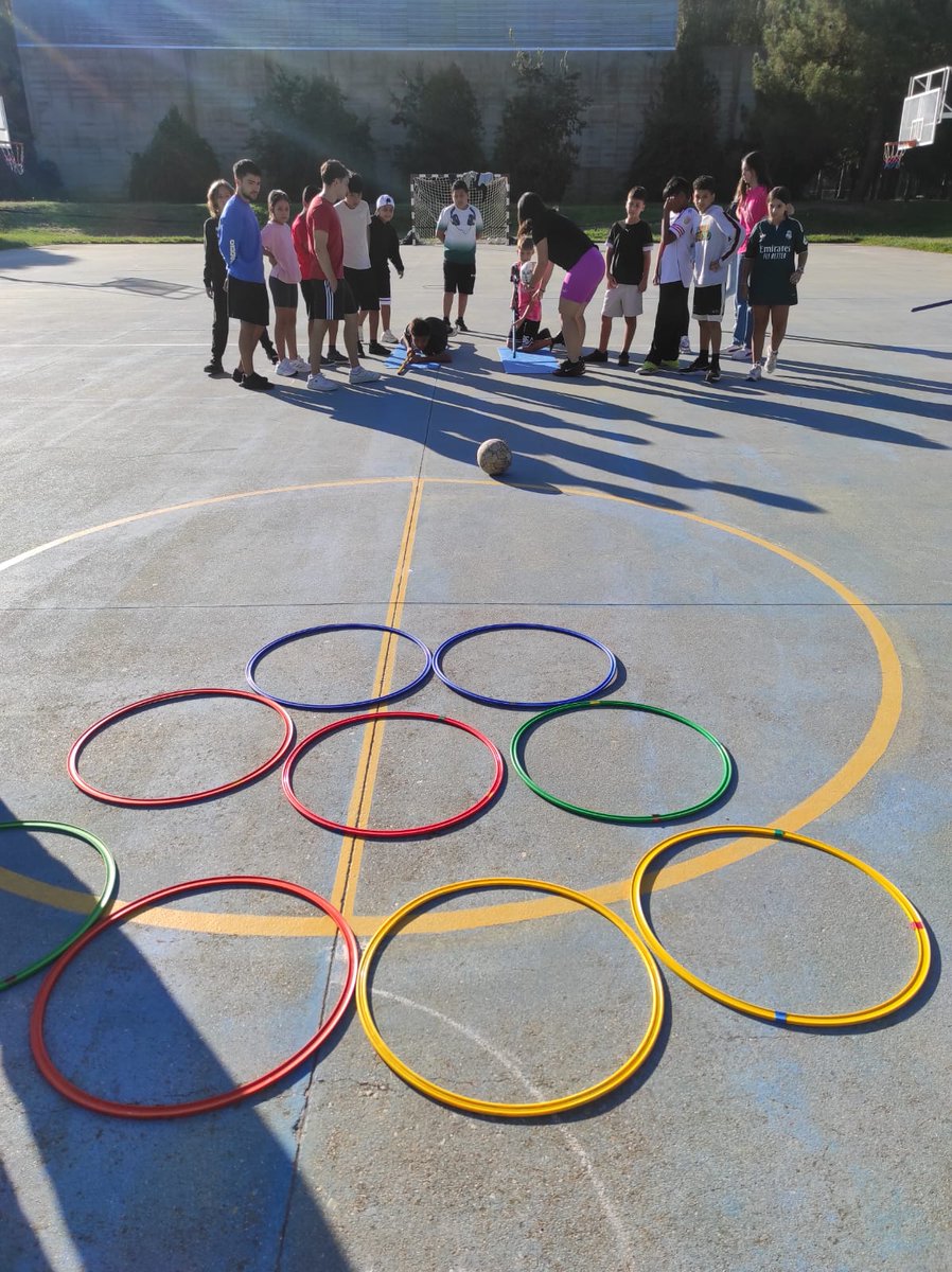 IES_Mateo's tweet photo. Diversión en la naturaleza! 
Un día diferente para #1ESO en La Aldehuela 
Jornada de acogida organizada por  Tutores, Dpto. de Orientación y Dpto. de Educación Física con #TSEAS 

Actividades para compartir y conocernos mejor  #IESMateo_Hdez
@educacyl https://t.co/yIzeQOajH7