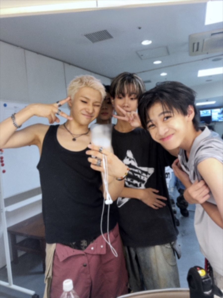 bmsg_trainee's tweet photo. ⸜ ✉️ #LETTER_FROM_KANTA ✨ ⸝

みんな身長伸びるの早すぎて困っちゃうよ🐥

#KANTA #HAL #KAIRI #KEISHIN
#BMSGTRAINEE https://t.co/J95l3qoCRg