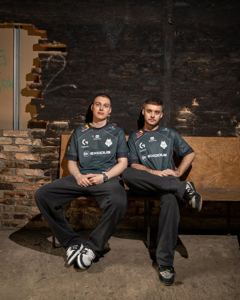 G2CSGO's tweet photo. EPL waiting room https://t.co/bOb4LqOOli