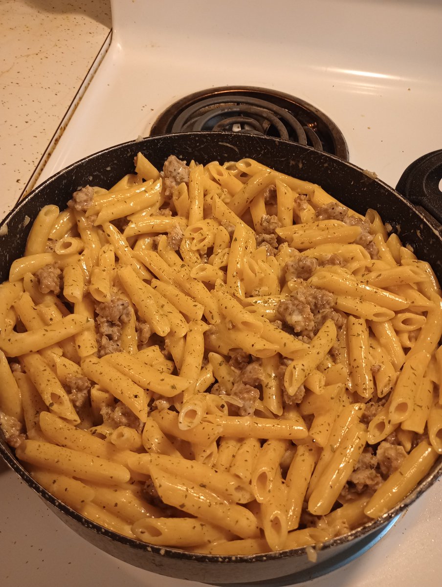 MatthewLynb8's tweet photo. Pasta alla Norcina.  One of my favorites. https://t.co/IYVTUzhHZW