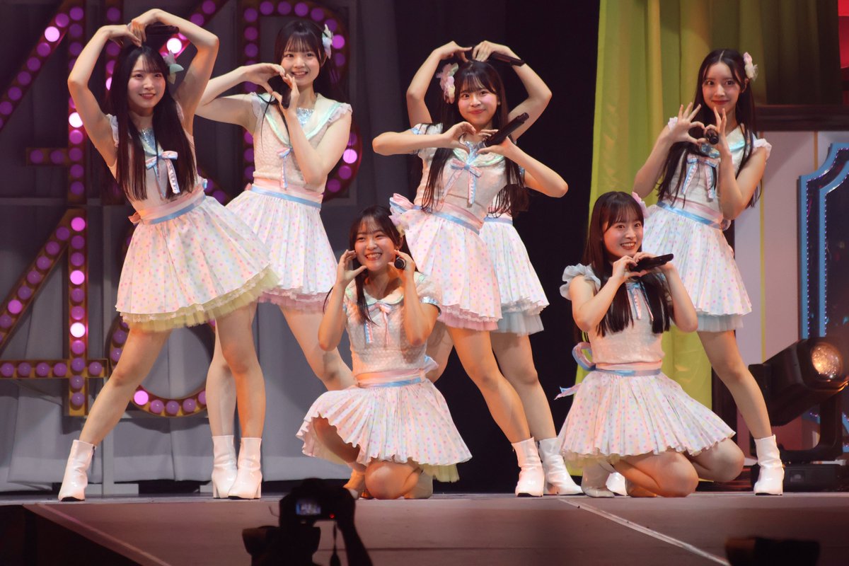 GejiKari's tweet photo. 全員「好きish」コンサート
#AKBサンコンコン https://t.co/vLpxaIsdZb