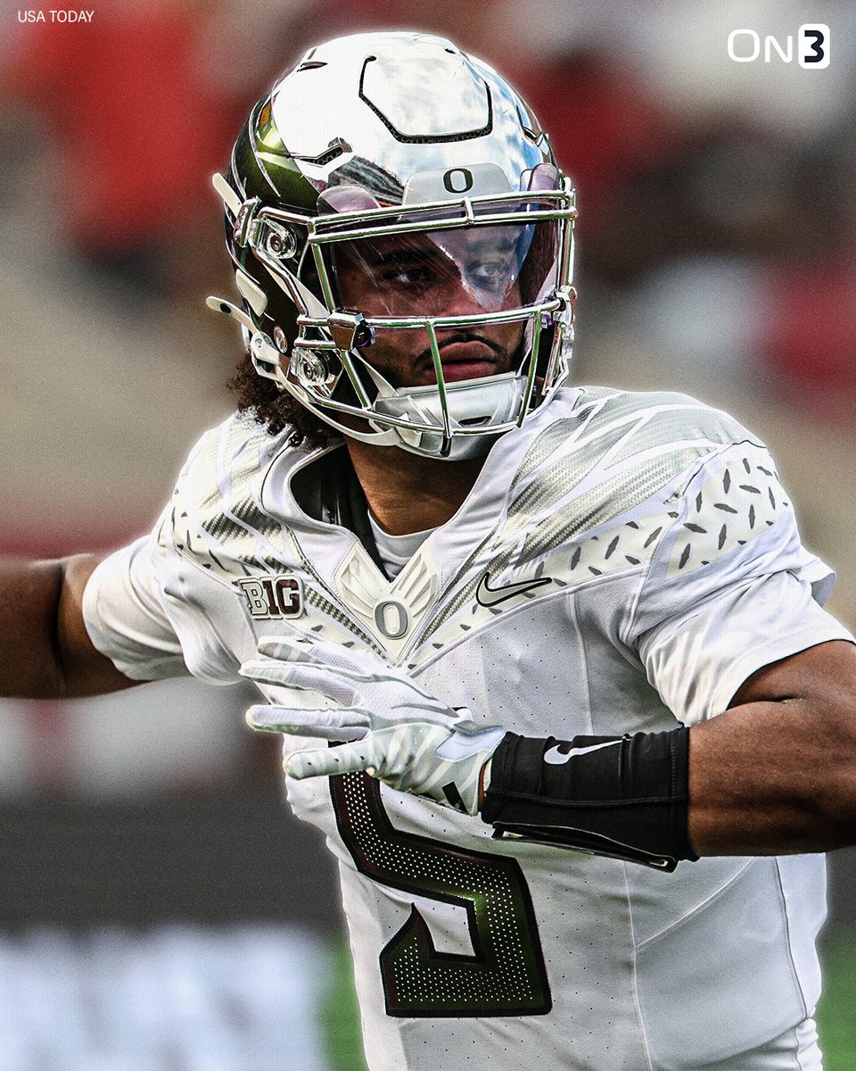 On3's tweet photo. NEW: Oregon QB Dante Moore suffered a concussion against USC and is expected to return this season, CBS reports. 

https://t.co/MWDfdkXjbK