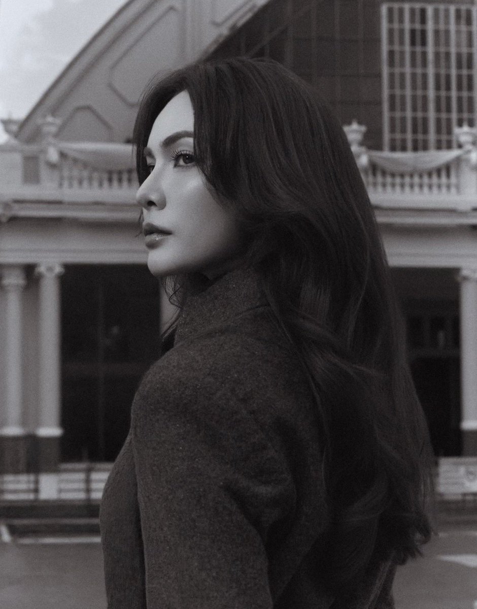 Cindy_Waratin's tweet photo. Cómo me tatuo esta foto en las retinas para poder verla todo el tiempo 😍

#ชาล็อตออสติน #CharlotteAustin https://t.co/cHjXkfxa02