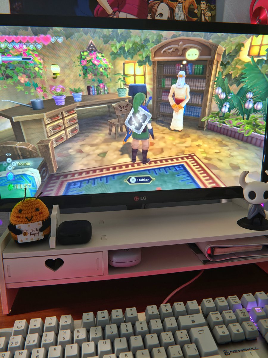 Anezka_Astora's tweet photo. No entiende que el Zelda no es cooperativo 😭 https://t.co/GpBWHeJrg3