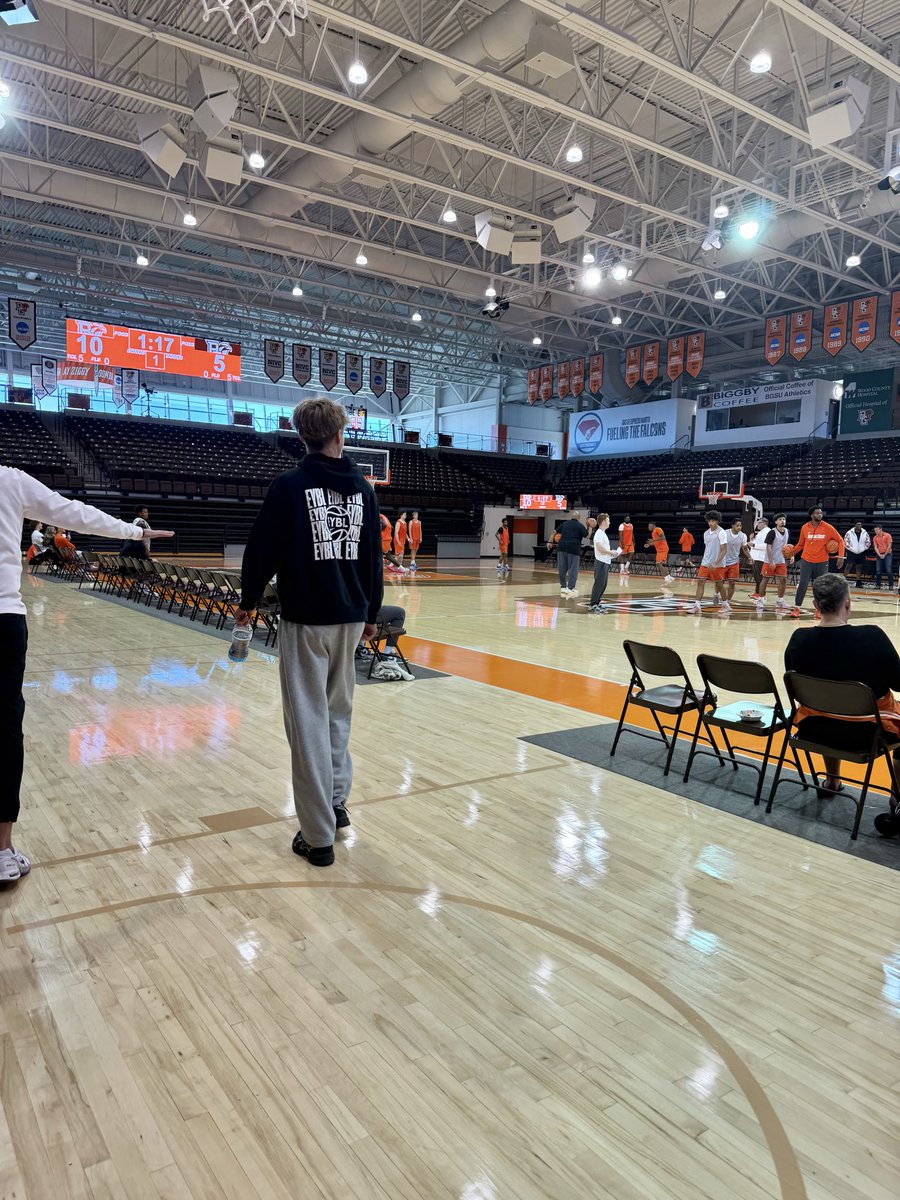 JackBadenhop2's tweet photo. I had a great time on my visit to Bowling Green yesterday. Enjoyed getting to know the @BGSUMBB players and staff. 

Was fun seeing the campus packed for Homecoming weekend! https://t.co/gvsEUMRLtL