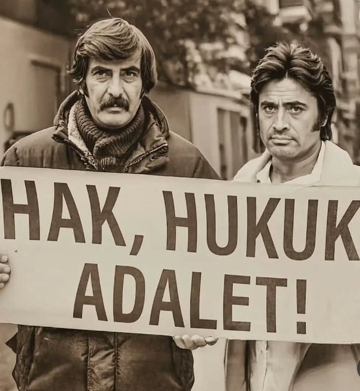 Mustafa93880376's tweet photo. @ozkulozgur1978 Saygı Sevgi özlem ve rahmetle anıyorum Ruhları şaad mekanları Cennet kabirleri Nur olsun 🤲🤲😢😞🥀🥀🇹🇷🇹🇷🇹🇷🇹🇷🇹🇷
rahmetle anıyorum Ruhları şaad mekanları https://t.co/tx2CbLIlas