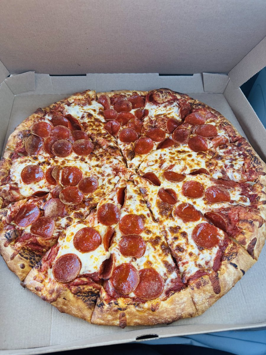 CuffsTheLegend's tweet photo. was already at Costco so why not flourish with some Costco pizza for NFL Sunday… this might be the best deal in America $10 https://t.co/eqhRX1irZy