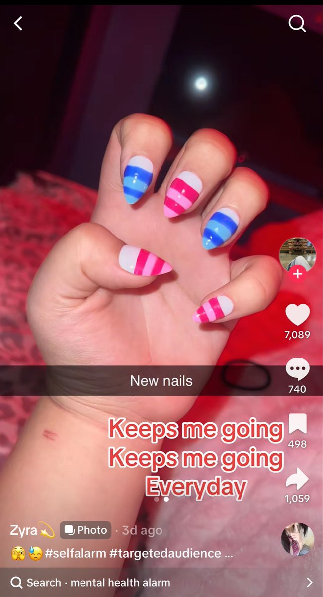 evilgoat67's tweet photo. #shtwt her nail strips design bigger than the cutting 😭 https://t.co/PhhWOn8Vv8