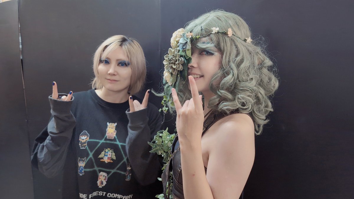 KAMIJO__'s tweet photo. AmiliyahのVn、Moelさんと✨
ようやくきちんとお話しすることができました！
素敵な音色と表情で憧れちゃう！！ https://t.co/gQplwoKudw