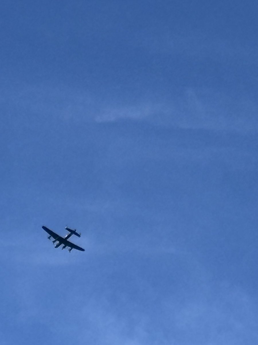 AndrewJLowry's tweet photo. @mi6guy @CWHM 11:33 Sunday morning https://t.co/hkPcVcItb3