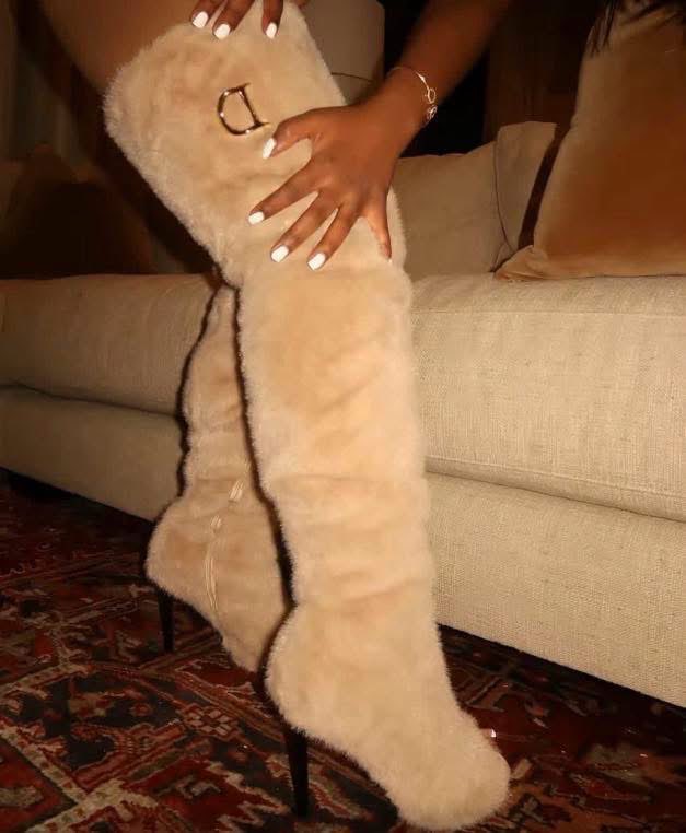 heyhoneyrae's tweet photo. WHERE can I buy these for fall? 😍😍😍😍😍😍😍😍😍😍😍😍😍😍 https://t.co/fJ01BVdpBp