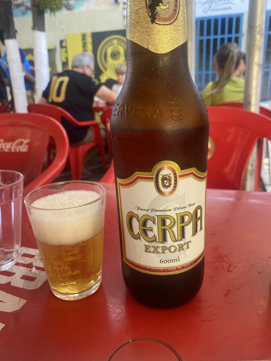 doopis's tweet photo. restaurantes que tem a cerpa tem meu coração pra sempre https://t.co/AZt9LaPoPK