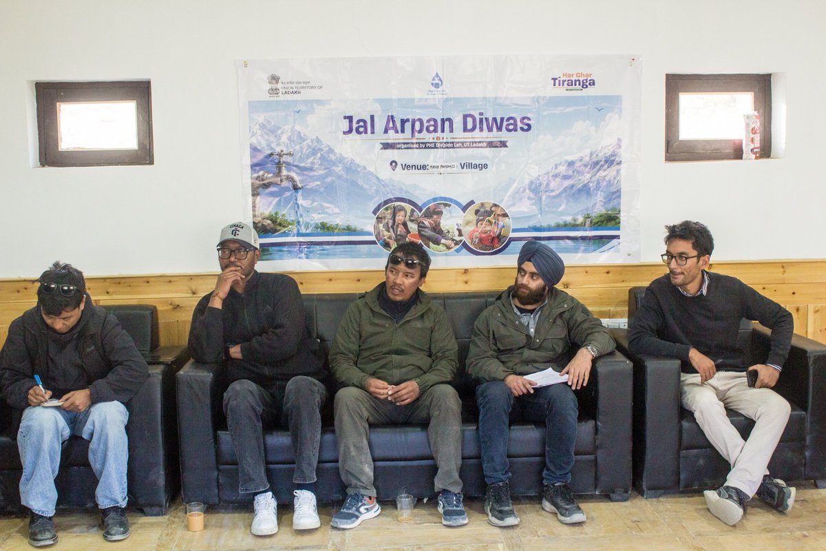 ice_leh's tweet photo. Jal Arpan Diwas celebrated at Shachukul-border village. PHED officials promptly resolved minor issues like leakage raised by villagers. Huge participation marked the event, which concluded with the core agenda of Jal Arpan Diwas, reinforcing community-led water management. https://t.co/pqZk0Dkvjj