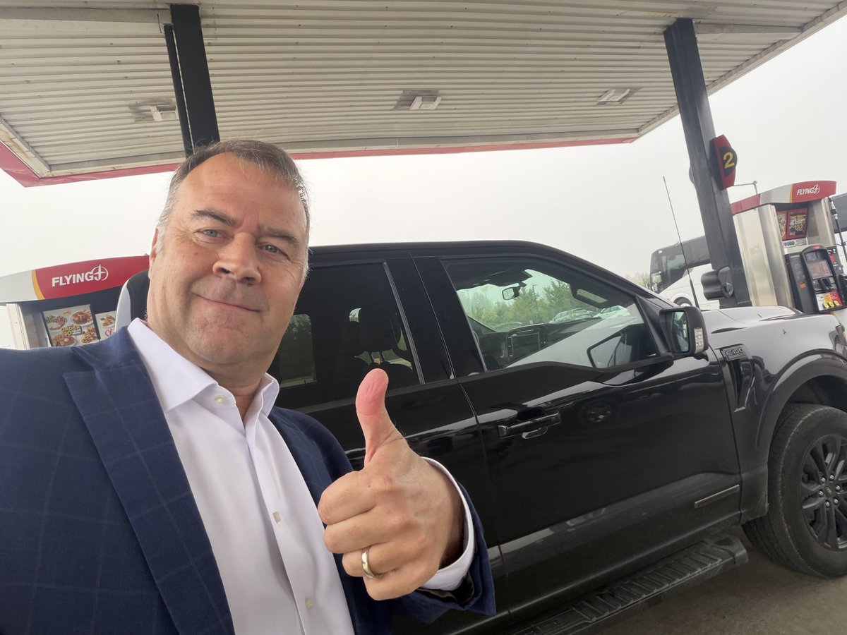DavidPepper's tweet photo. When it comes to traveling Ohio, Amy Acton chooses a Jeep Wrangler made in Toledo, Ohio. I choose an American-made Ford F-150. Both assembled by the hardworking men and women of the @UAW. 

We'd choose that over a Canadian-made Bombardier any day. https://t.co/ryLO6vnTfV