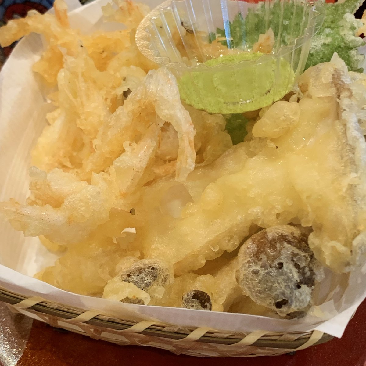 mono041595's tweet photo. 昼に食べた、きときと寿しは最高でした(´I `*)🍣 https://t.co/nKdr8XLPuR