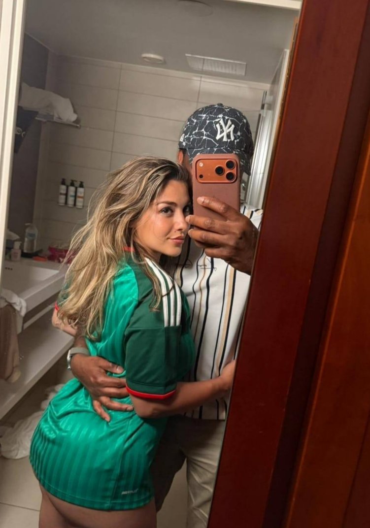 proX69X's tweet photo. @m88RB87 @2bvp0dhkku 😍🇩🇿🇩🇿 https://t.co/BGtzltFxm3