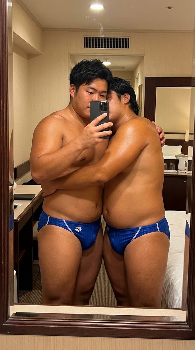 mutifukuyoka's tweet photo. ホテルで仲良く自撮り😁
この後何すんのかな～ https://t.co/oCGwoRVKeQ