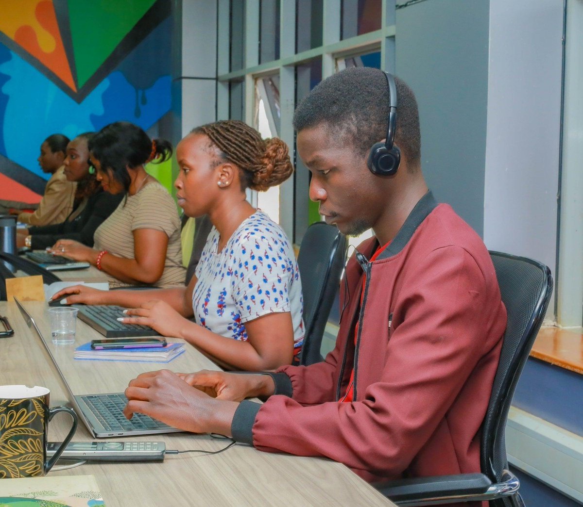LauraWalusudn3's tweet photo. English: Uganda is using an automated voice-call system to monitor cancer patients after treatment, checking for symptoms and side effects while alerting doctors when early follow-up may be needed. 🇺🇬📞
#Uganda #CancerCare  #HealthTech #CancerAwareness https://t.co/j2rWlSbeka