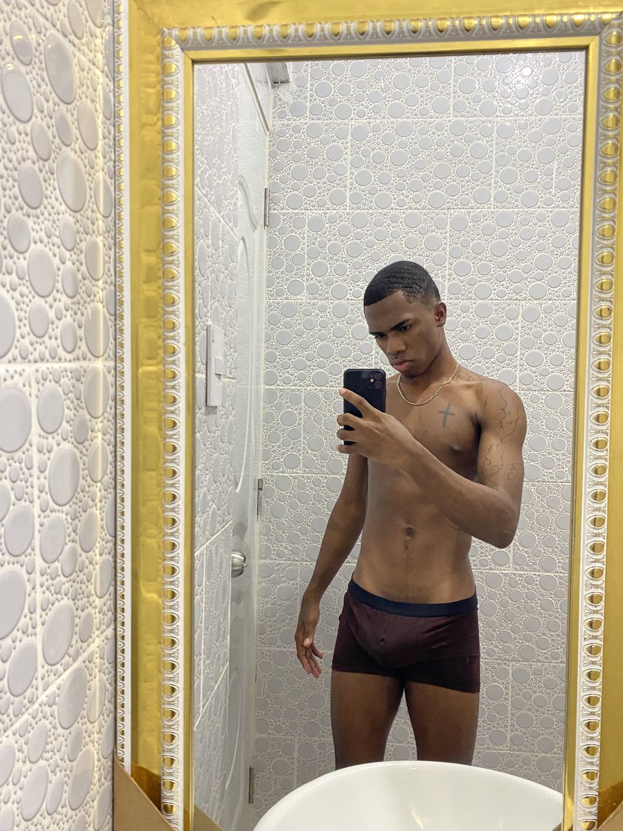muricio2006's tweet photo. Sigueme 
😈🫦 https://t.co/PHl6ycvukH