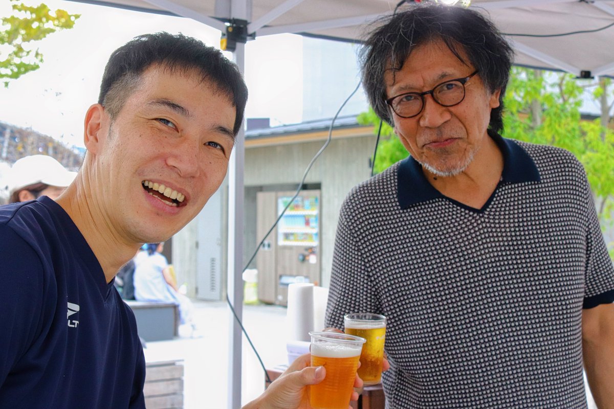 ptofhiroshimane's tweet photo. シルバーウィークに出会った人たち(´･ω･｀)part1

本州一&amp;本分社
両トップの夢の競演(´･ω･｀)
そして
韓国から来られた旅人の方(´･ω･)

※x9+キットレンズ+リマスター
#ひろしまねの写真館 https://t.co/w7hKlohqco