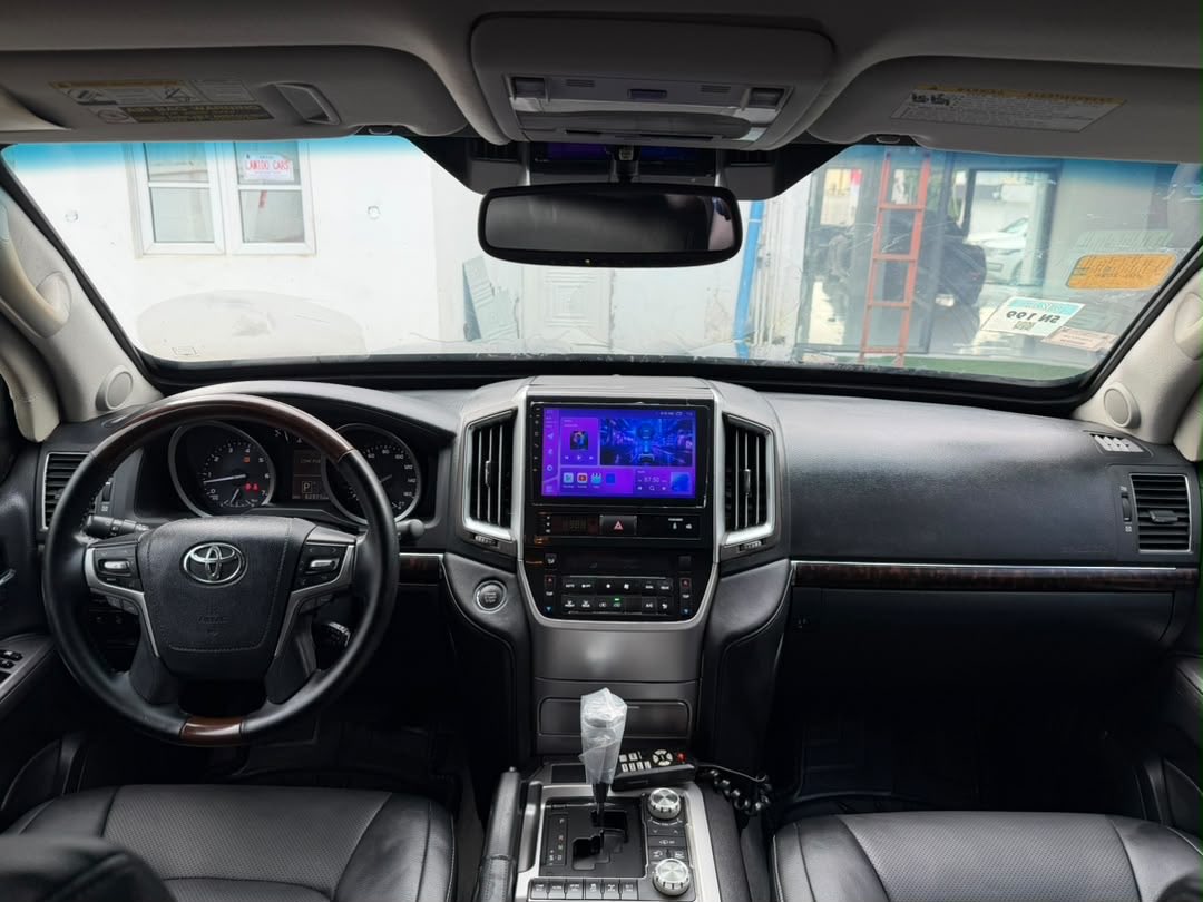 SundayJasp71945's tweet photo. Bulletproof 2012 Toyota Land Cruiser (V8) available for sale now.

Price: 73 Million Naira Only 
Location: Gana Street, Maitama, Abuja.

WhatsApp/Call: 07079630275 https://t.co/Mcp1cy8U3c