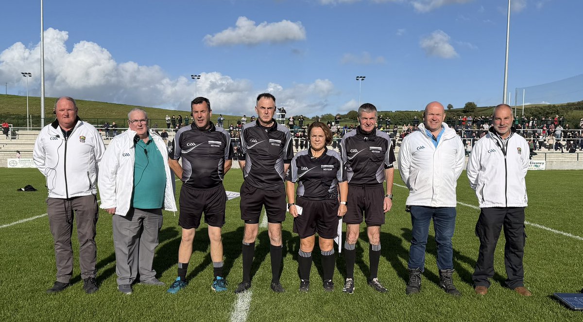 monaghangaa's tweet photo. 🏆𝐓𝐡𝐞 𝐬𝐞𝐜𝐨𝐧𝐝 #greenfieldfoods 𝐒𝐞𝐧𝐢𝐨𝐫 𝐂𝐡𝐚𝐦𝐩𝐢𝐨𝐧𝐬𝐡𝐢𝐩 𝐐𝐮𝐚𝐫𝐭𝐞𝐫 𝐅𝐢𝐧𝐚𝐥 𝐢𝐬 𝐜𝐮𝐫𝐫𝐞𝐧𝐭𝐥𝐲 𝐮𝐧𝐝𝐞𝐫𝐰𝐚𝐲 𝐢𝐧 @clontibretclg 𝐛𝐞𝐭𝐰𝐞𝐞𝐧 @CMXEMMETS &amp; @truaghgaels 

𝐁𝐞𝐬𝐭 𝐰𝐢𝐬𝐡𝐞𝐬 𝐭𝐨 𝐛𝐨𝐭𝐡  𝐭𝐞𝐚𝐦𝐬. https://t.co/1QMU482Gro