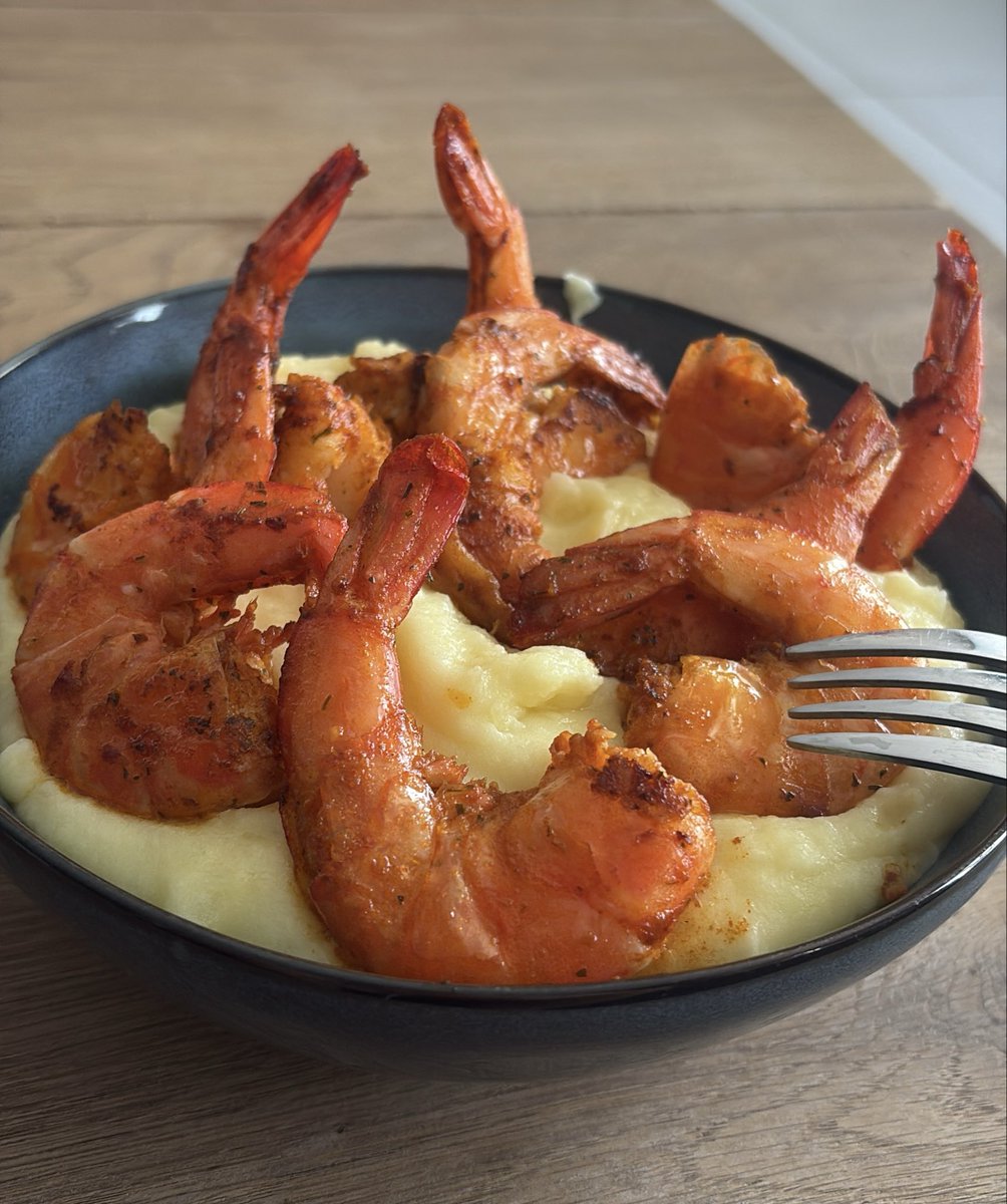 MariaMissakian6's tweet photo. Je passe ma vie à manger des crevettes mdrrrrr https://t.co/FlihnP4uZf